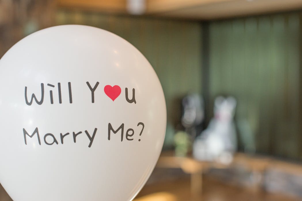 will you marry me printed balloons